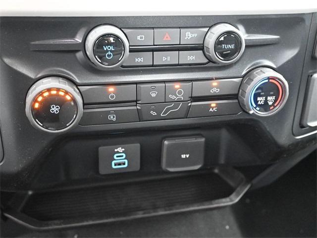Photo of 2025 Oxford White Ford F-350