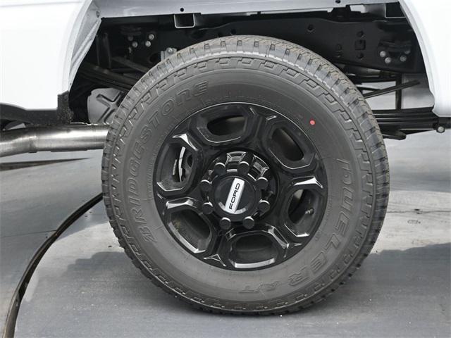Photo of 2025 Oxford White Ford F-350