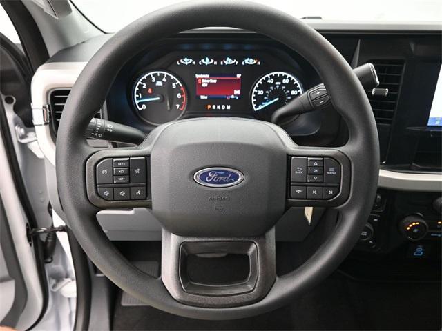 Photo of 2025 Oxford White Ford F-350