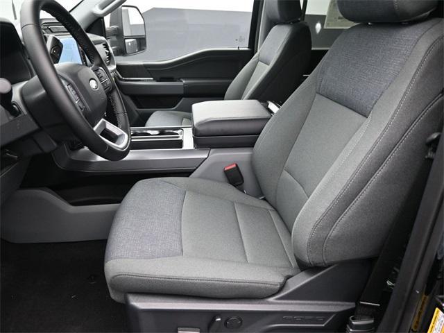 Photo of 2025 Agate Black Metallic Ford F-150