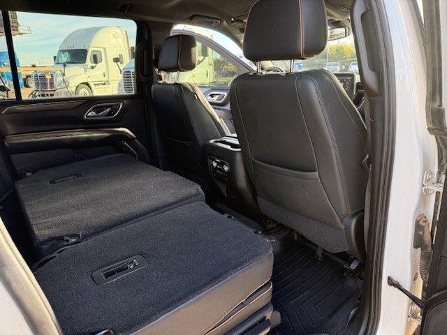 Photo of 2021 White GMC Yukon XL