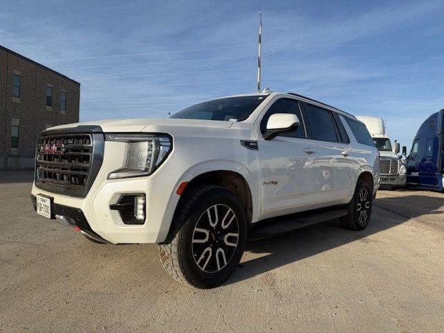 Photo of 2021 White GMC Yukon XL