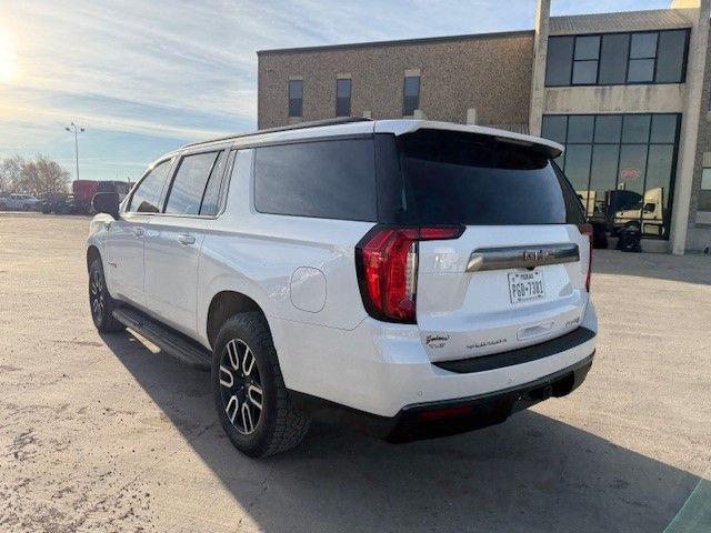 Photo of 2021 White GMC Yukon XL
