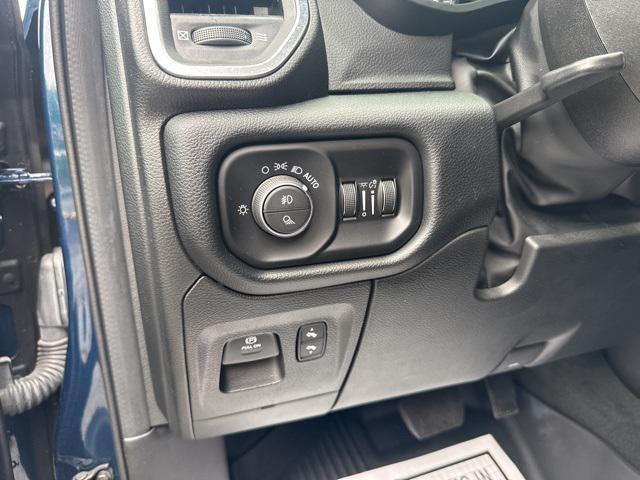 Photo of 2022 Patriot Blue Pearlcoat RAM 1500