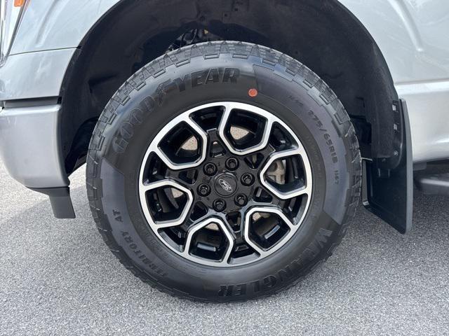 Photo of 2023 Iconic Silver Metallic Ford F-150