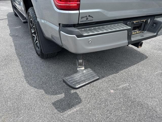 Photo of 2023 Iconic Silver Metallic Ford F-150