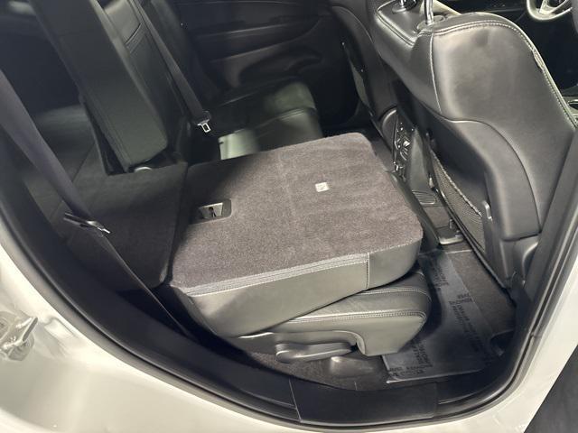 Photo of 2019 Bright White Clearcoat Jeep Grand Cherokee