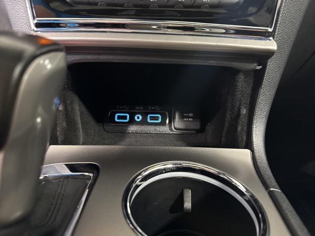 Photo of 2019 Bright White Clearcoat Jeep Grand Cherokee