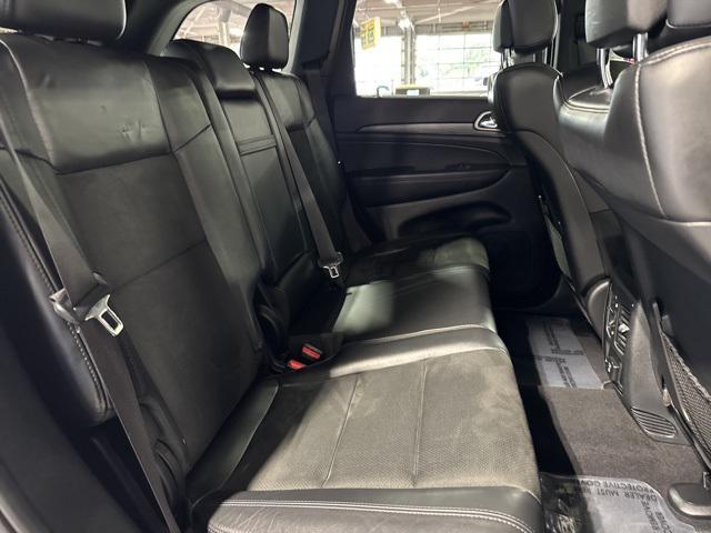 Photo of 2019 Bright White Clearcoat Jeep Grand Cherokee