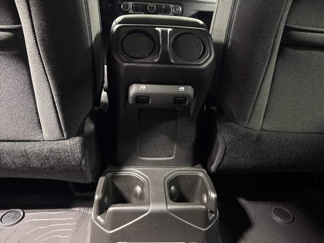 Photo of 2025 Bright White Clearcoat Jeep Wrangler