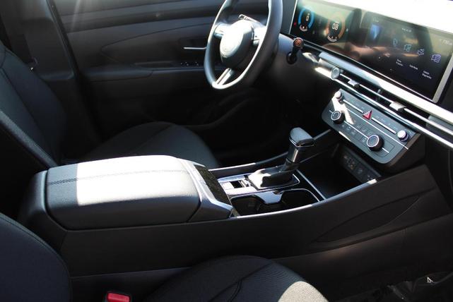 Photo of 2025 Gray Hyundai TUCSON