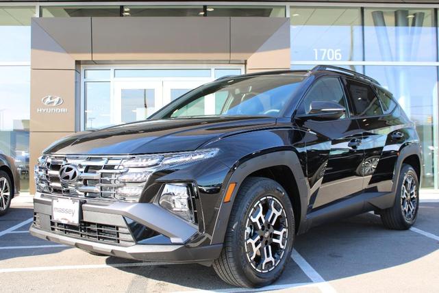 Photo of 2025 Phantom Black Hyundai TUCSON