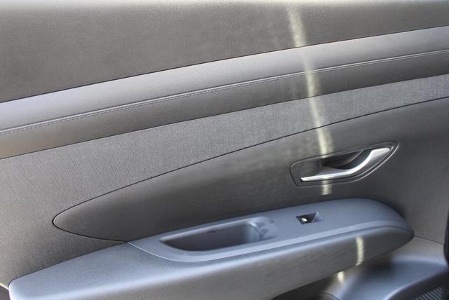 Photo of 2025 Phantom Black Hyundai TUCSON
