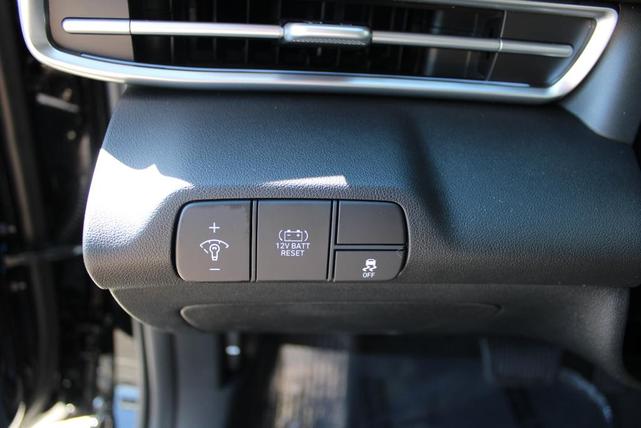 Photo of 2025 Black Hyundai ELANTRA HEV