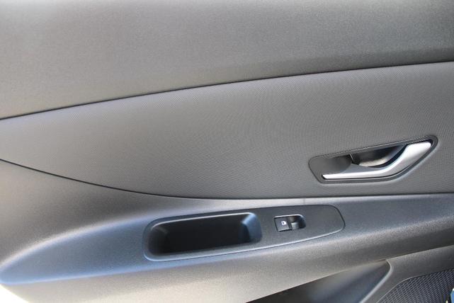 Photo of 2025 Black Hyundai ELANTRA HEV