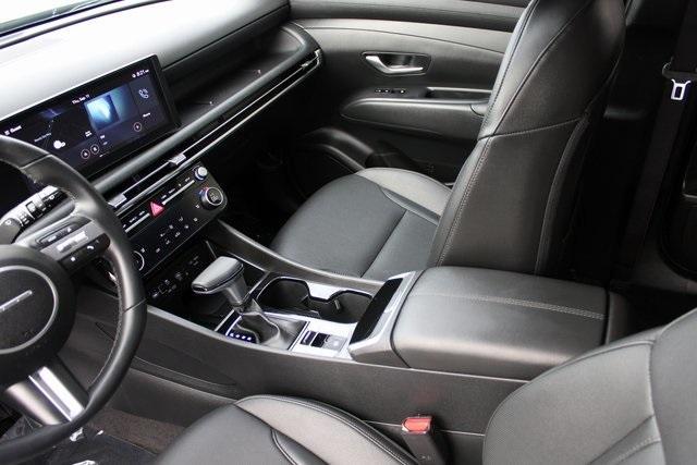 Photo of 2025 Green Hyundai TUCSON