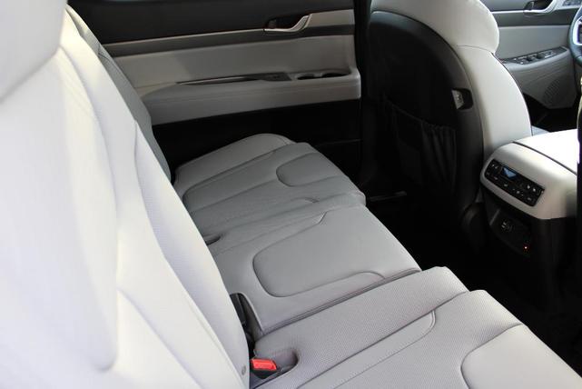 Photo of 2025 Silver Hyundai PALISADE