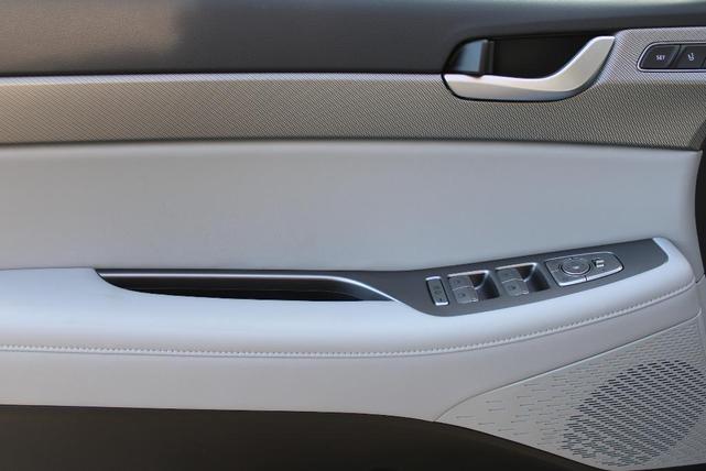 Photo of 2025 Silver Hyundai PALISADE