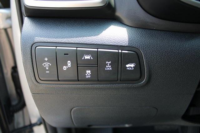 Photo of 2021 Stellar Silver Hyundai TUCSON