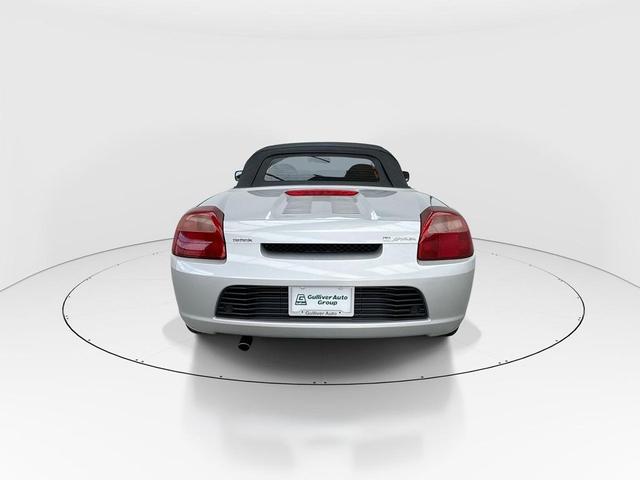 Photo of 2001 Silver Toyota MR2