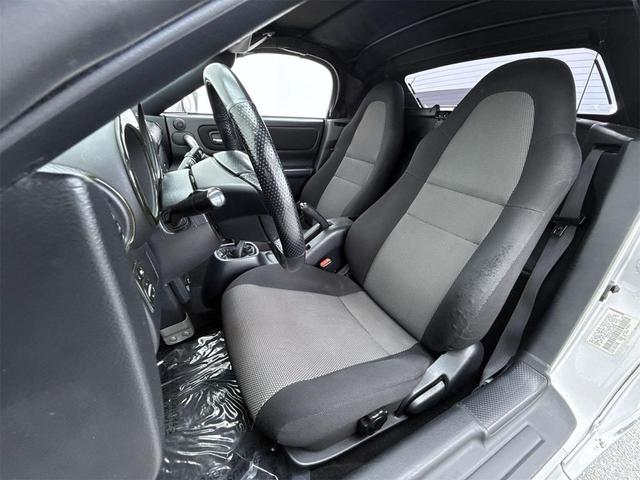 Photo of 2001 Silver Toyota MR2