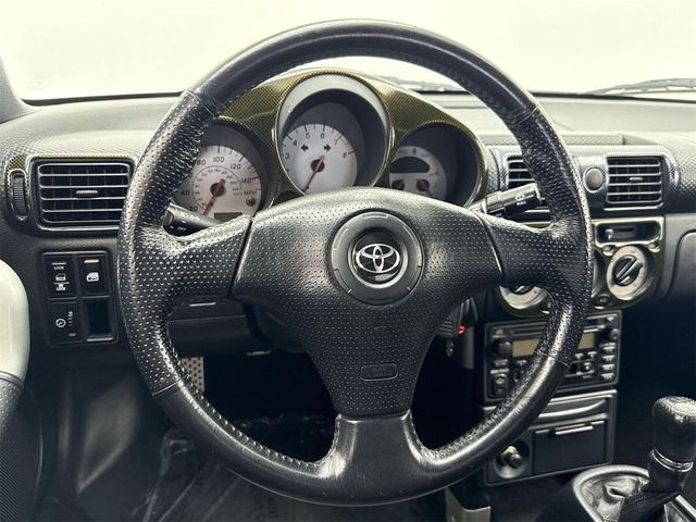 Photo of 2001 Silver Toyota MR2