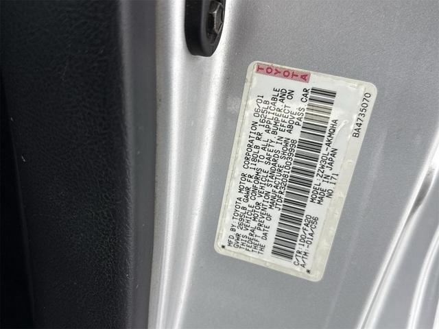 Photo of 2001 Silver Toyota MR2