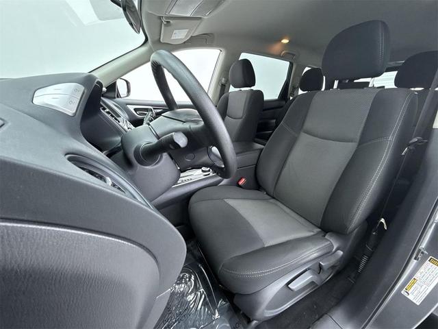Photo of 2020 Gun Metallic Nissan Pathfinder