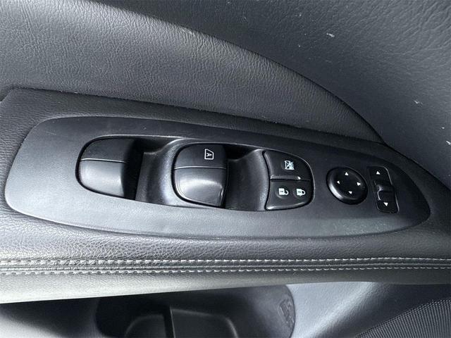 Photo of 2020 Gun Metallic Nissan Pathfinder