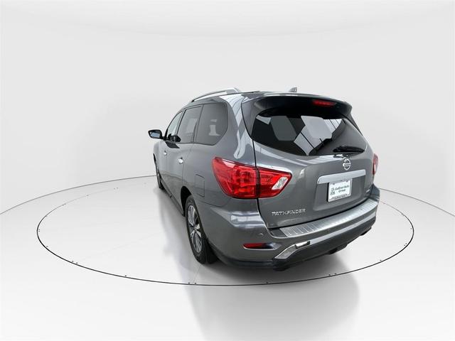 Photo of 2020 Gun Metallic Nissan Pathfinder
