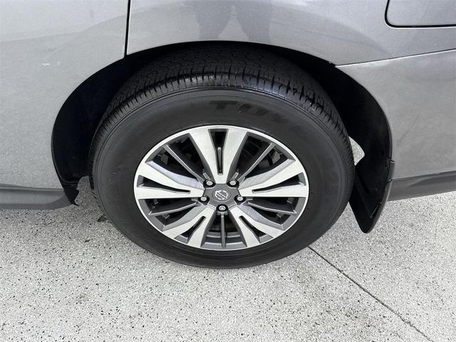 Photo of 2020 Gun Metallic Nissan Pathfinder