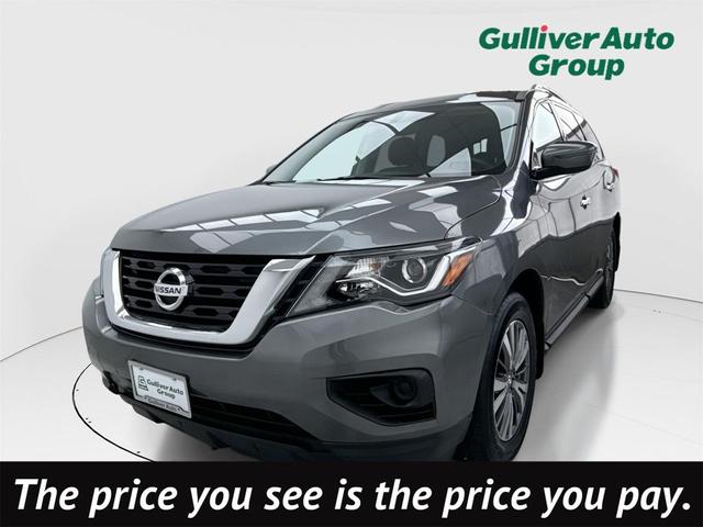 Photo of 2020 Gun Metallic Nissan Pathfinder
