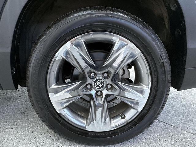 Photo of 2019 Black Toyota Highlander