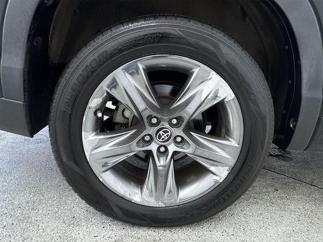 Photo of 2019 Black Toyota Highlander