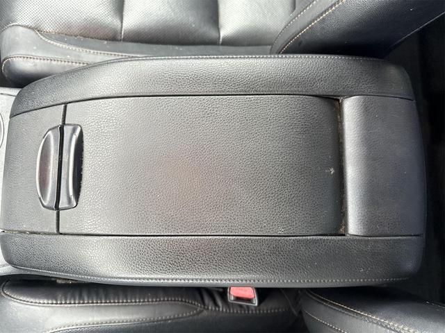 Photo of 2019 Black Toyota Highlander