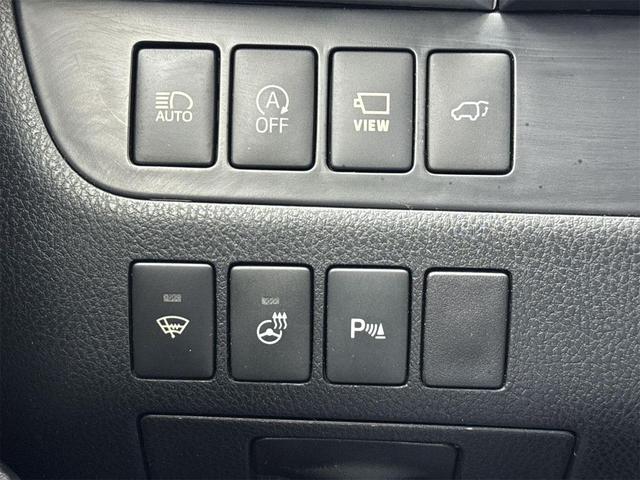 Photo of 2019 Black Toyota Highlander