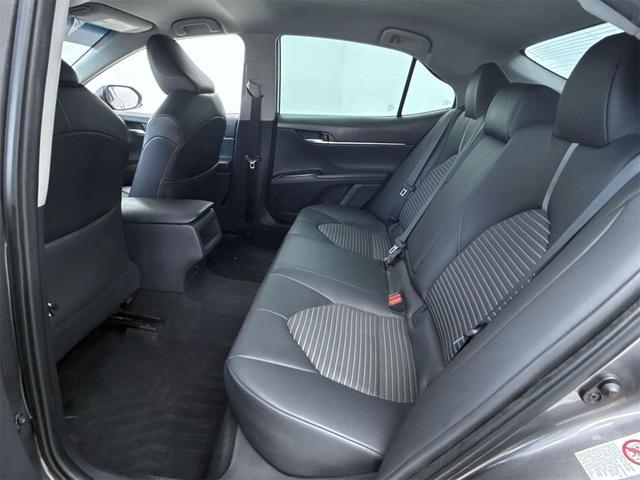 Photo of 2018 Celestial Silver/Midnight Black Metallic Toyota Camry