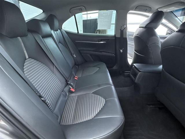 Photo of 2018 Celestial Silver/Midnight Black Metallic Toyota Camry
