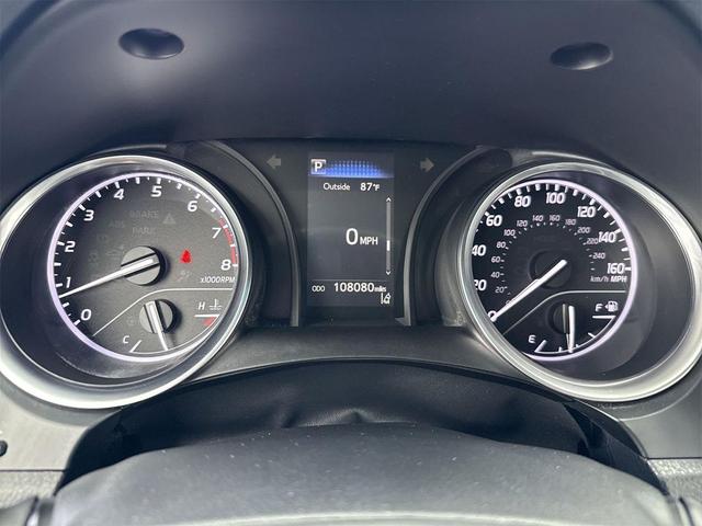 Photo of 2018 Celestial Silver/Midnight Black Metallic Toyota Camry