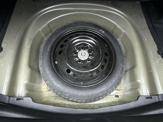 Photo of 2018 Celestial Silver/Midnight Black Metallic Toyota Camry