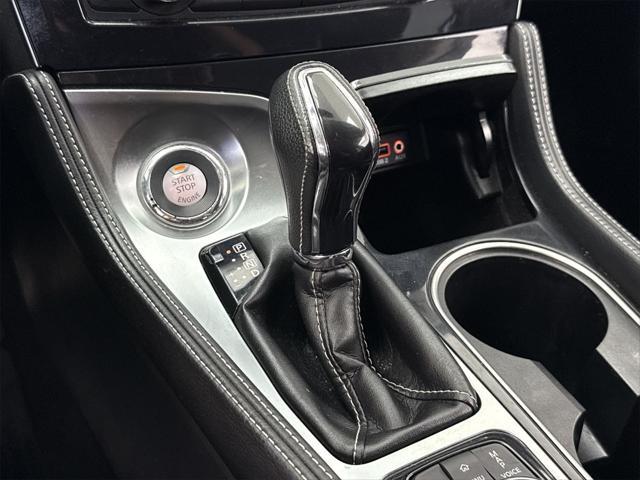 Photo of 2017 Deep Blue Pearl Nissan Maxima