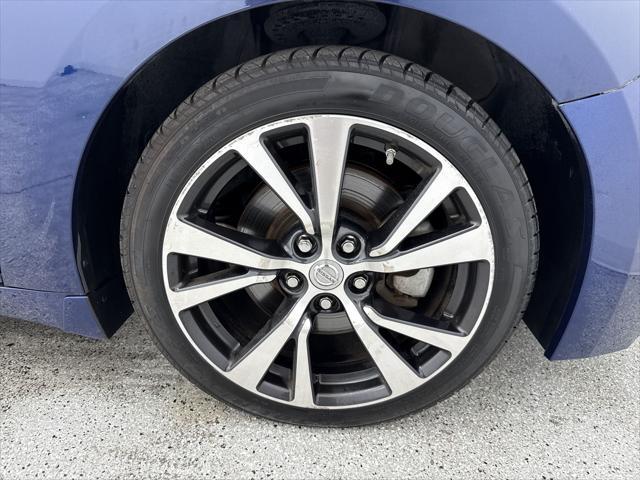 Photo of 2017 Deep Blue Pearl Nissan Maxima