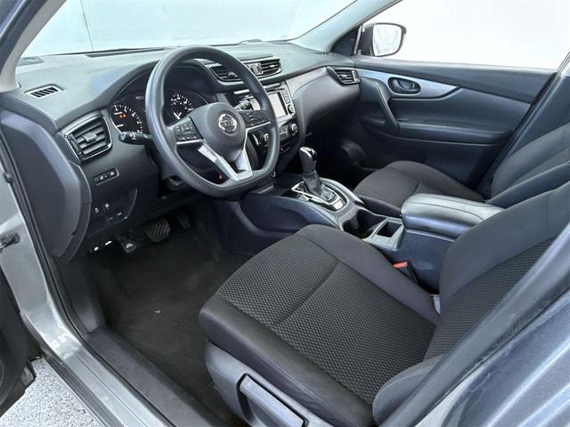 Photo of 2021 Gun Metallic Nissan Rogue Sport