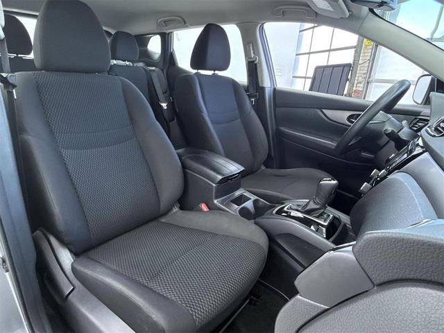 Photo of 2021 Gun Metallic Nissan Rogue Sport