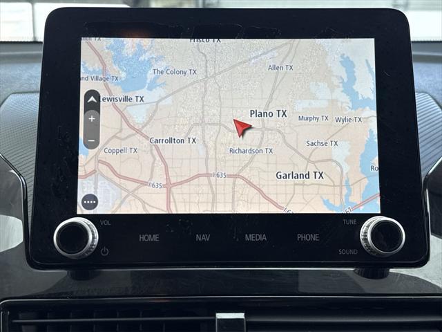 Photo of 2023 White Mitsubishi Eclipse Cross