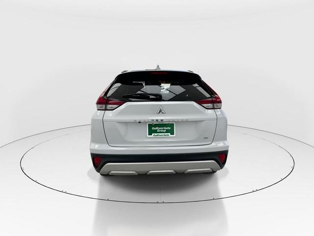 Photo of 2023 White Mitsubishi Eclipse Cross