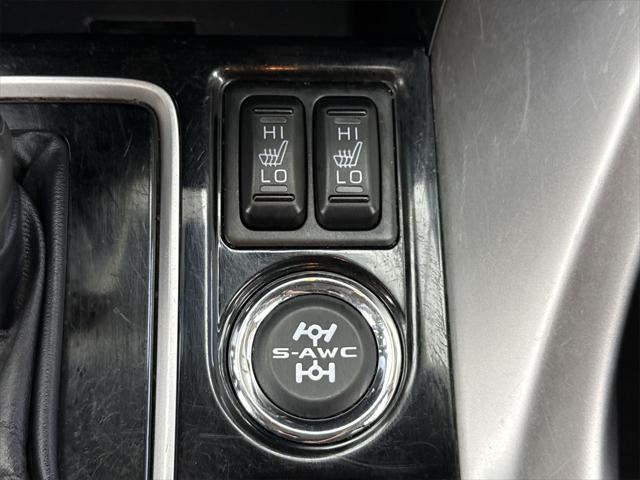 Photo of 2023 White Mitsubishi Eclipse Cross