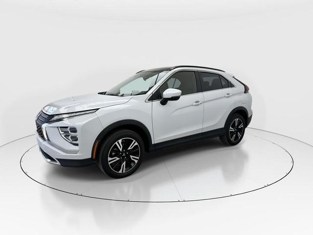 Photo of 2023 White Mitsubishi Eclipse Cross