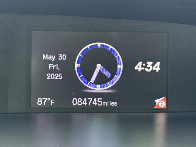 Photo of 2015 White Honda Civic
