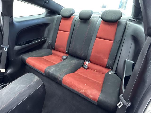 Photo of 2015 White Honda Civic